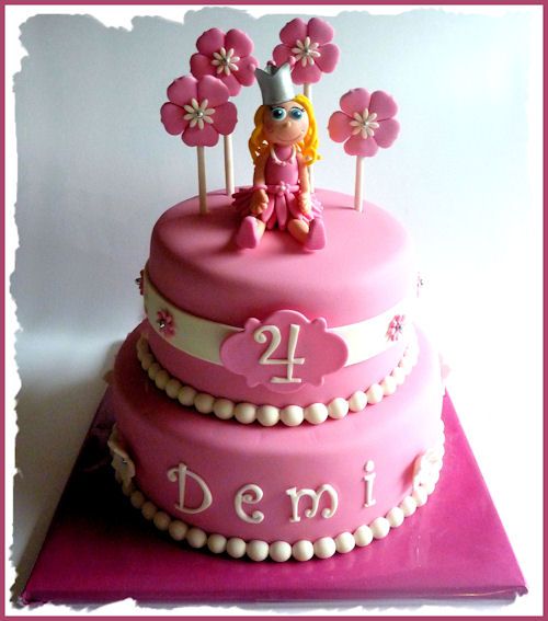 http://i565.photobucket.com/albums/ss100/mamaleontine/bloemenprinses2dlt_zps7d7ddd17.jpg