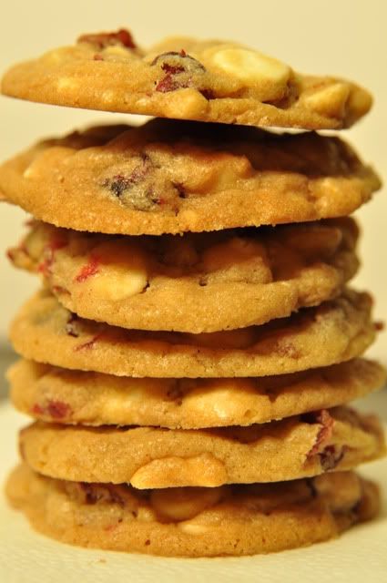 white chocolate chip cookies with craisins