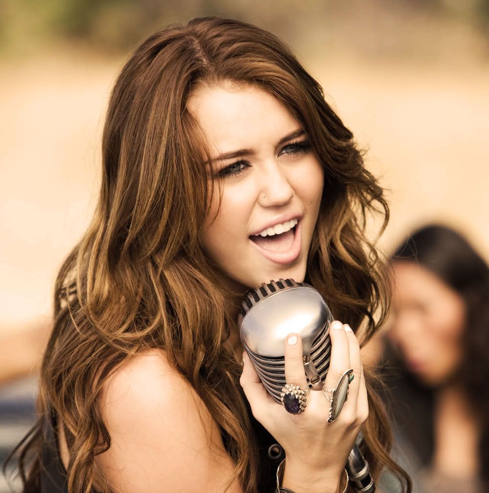 Miley Cyrus Pictures, Images and Photos