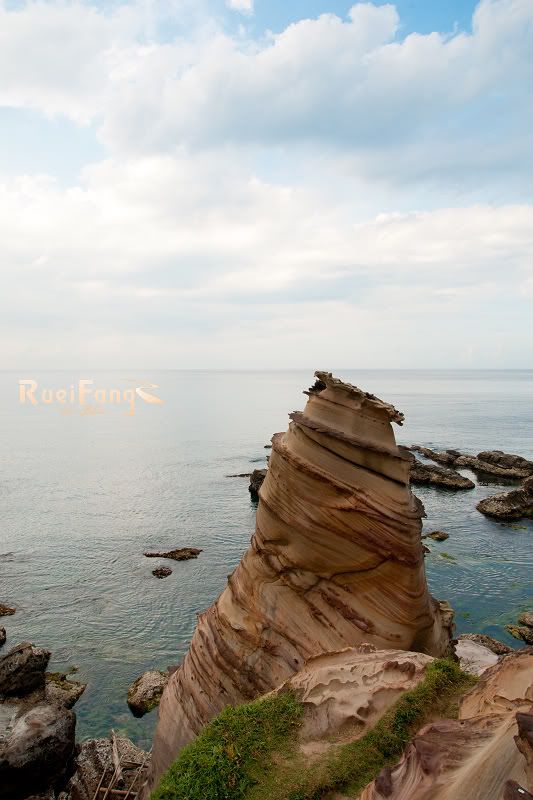 http://i565.photobucket.com/albums/ss99/7018VZ/2010-07-10%20Ruei%20Fang/nEO_IMG_RueiFang_DSC0049.jpg