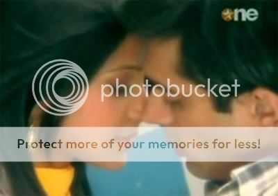 22A_24.jpg picture by karanjenny