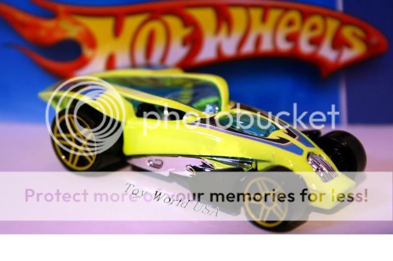 2008 Hot Wheels Web Trading Cars 100 Brutalistic Yello