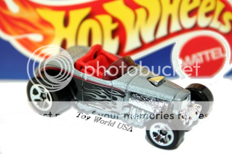 Hot Wheels 2008 series die cast vehicle. This item is out of package