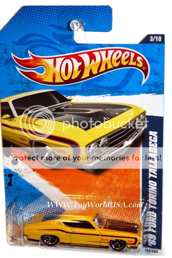 2011 Hot Wheels Muscle Mania 103 69 Ford Torino Yllow