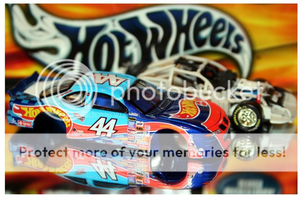 Hot Wheels Crew's Choice Kyle Petty 44 Hot Wheels Pontiac Grand Prix