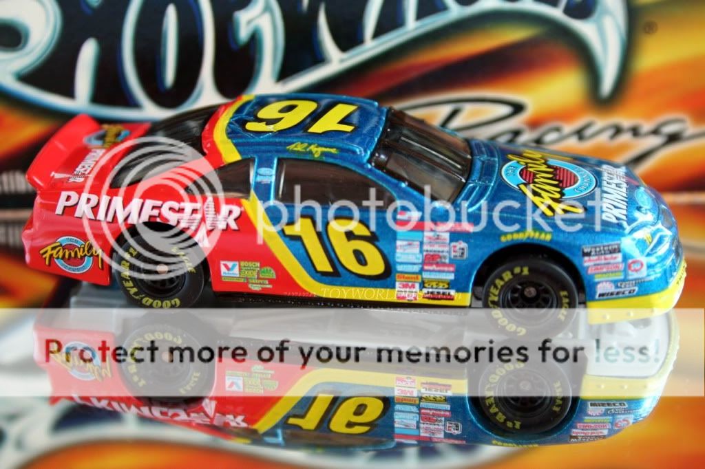 Hot Wheels Pro Racing 1997 1st Edition Ted Musgrave 16 Ford T Bird