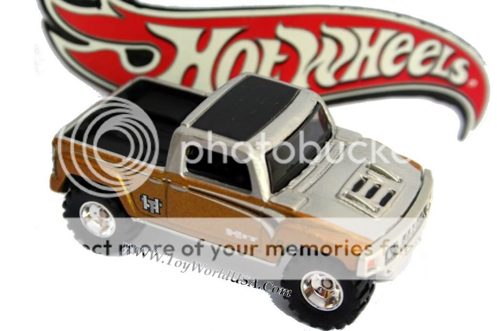 Hot Wheels mainline Treasure Hunt car. Vehicle is in excellent to near 