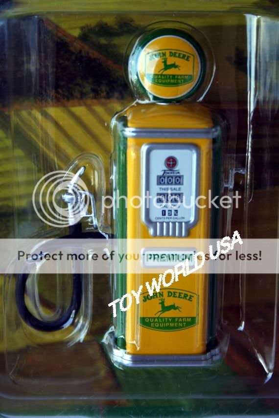 GearBox JOHN DEERE 1950s Style Gas Pump Yellow  